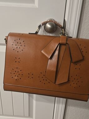 New Elegant Cognac Women's Top-Handle Satchel/Messenger bag with detachable bow
